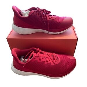 Nwt Lane -Eight Relay Trainer Sneakers